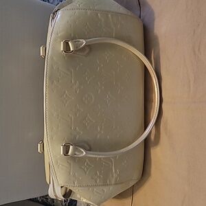 Louis Vuitton Vernis Bag